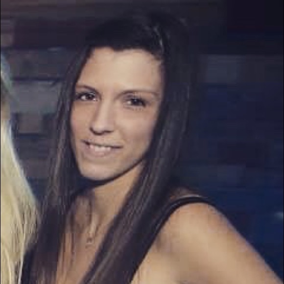 Meet the Posher Other - Meet your Posher, Julie